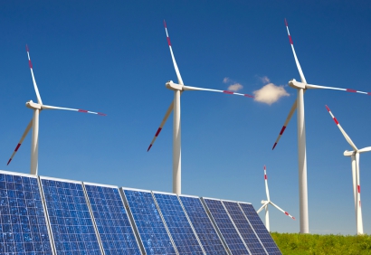 iea aumenta el pronóstico de crecimiento de las energías renovables ya que la capacidad instalada mundial supera al carbón