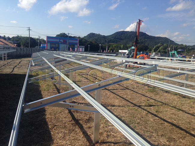 solar pile mounting structures