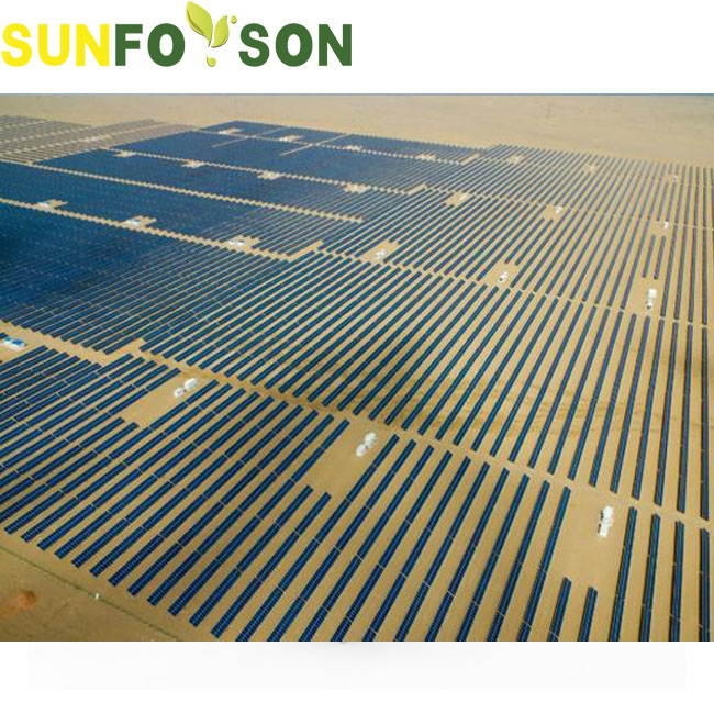 Planta de energía solar Qinghai Gobi bajo el cielo