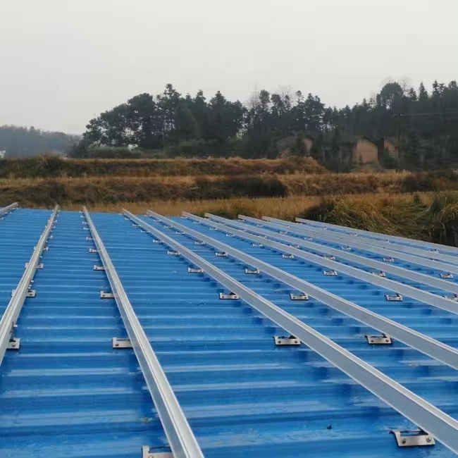 Soporte de abrazadera para techo de hojalata 1MW SFS-PR-01
