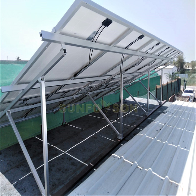Un soporte de montaje solar multifuncional