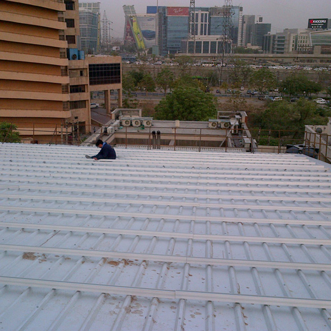 Proyecto de techo de lata solar de 45 kw en la India