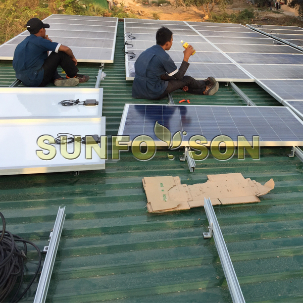 sunforson sistema de montaje de techo de hojalata trapezoidal solar en camboya