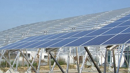 Francia publica nuevas disposiciones que hacen obligatoria la energía solar en las zonas de aparcamiento