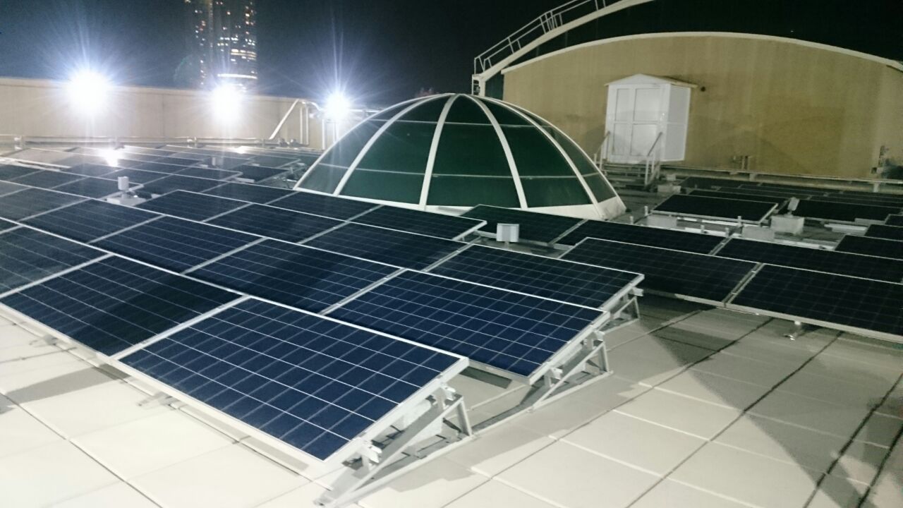 SunRack lastre techo plano sistema de montaje solar es muy popular en el mercado de los Emiratos Árabes Unidos